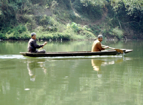 laos -  the nam ou to nong khiaw.jpg